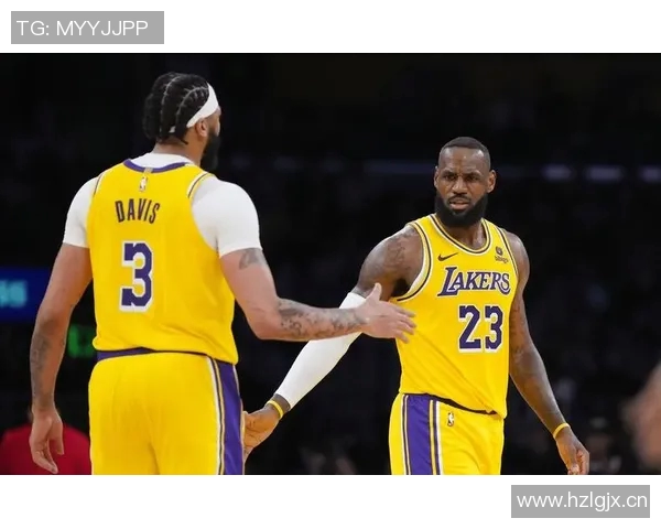 湖人队新赛季目标明确:重建冠军梦想与新老球员融合提升整体实力